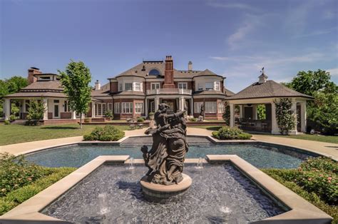 nashville mega mansion   sold  luxury  reserve absolute auction