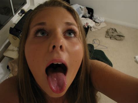 facial teen tongue out