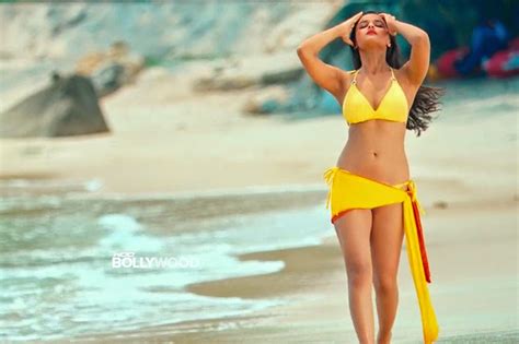 bollywood actress alia bhatt hot bikini photoshoot
