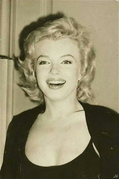 pin by michelle smith on marilyn norma jean marilyn monroe marilyn monroe photos marilyn