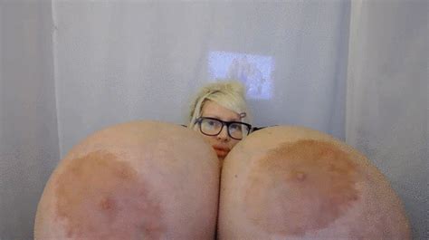 bigger tits better fuck mature milf