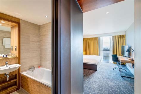 apex city quay hotel spa dundee  updated prices deals