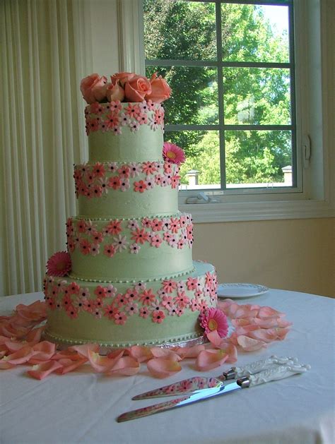 filepink decorated wedding cake tieredjpg