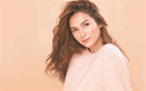 Jennylyn Mercado Is Leading Lady Of Dingdong Dantes In Remake Of Hit Series
