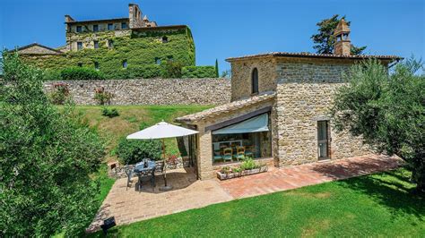 la sommità luxury villa in umbria tuscany border home