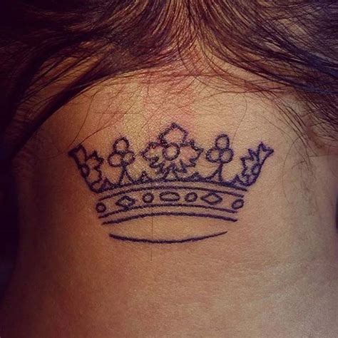 43 Creative Crown Tattoo Ideas For Women Stayglam