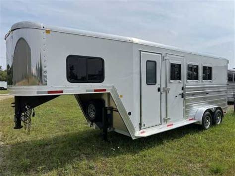 merhow horse trailers  sale
