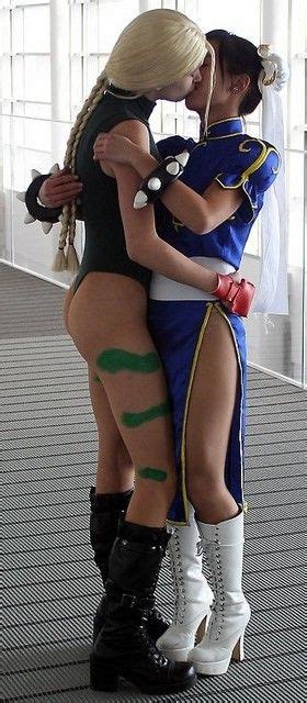 sexy cosplay girls kissing cosplay pinterest street fighter sexy and cosplay