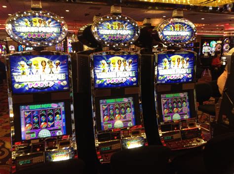 las vegas slot machines roundup    beat  casinos
