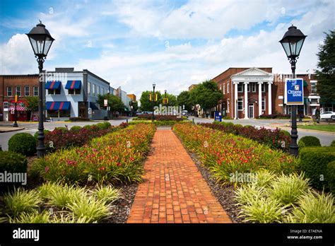 wide angle view  downtown kingsport tennessee stock photo alamy