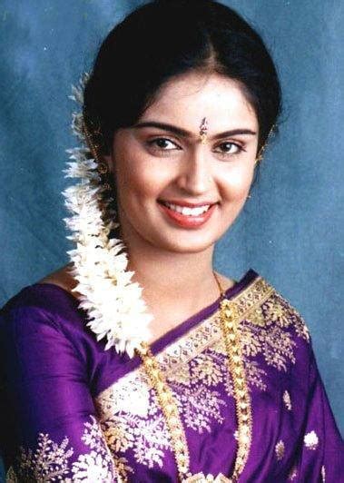 tamil actress kausalya turns swami nithyananda s disciple