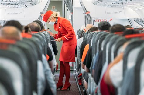 austrian airlines fliegt wieder  den balkan abouttravel