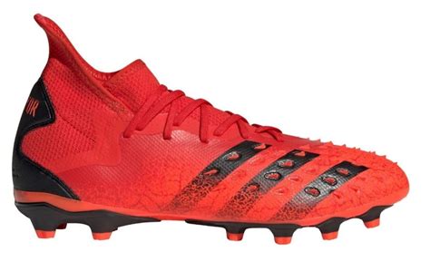 adidas predator freak gras kunstgras voetbalschoenen mg rood zwart rood paul pessel