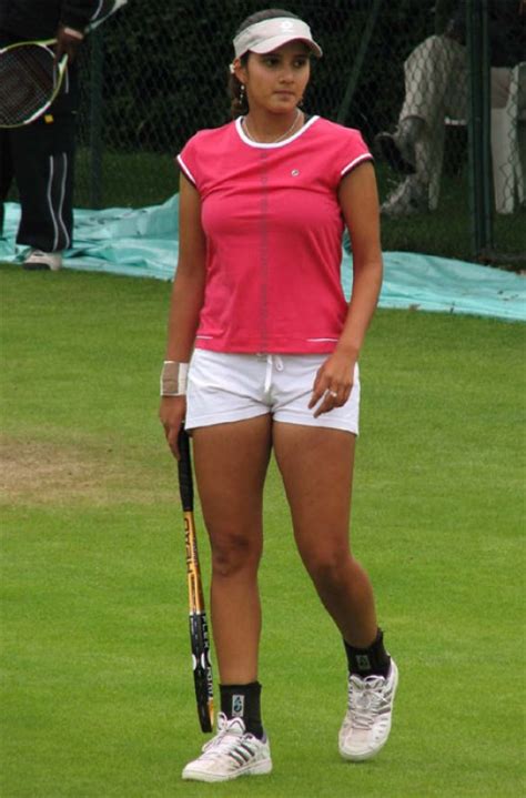 indian tennis princess sania mirza exclusively hot picture gallery ~ masala actress