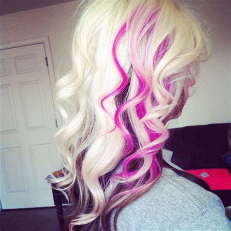 blonde hair with pink streaks platinum hair with pink streaks hair