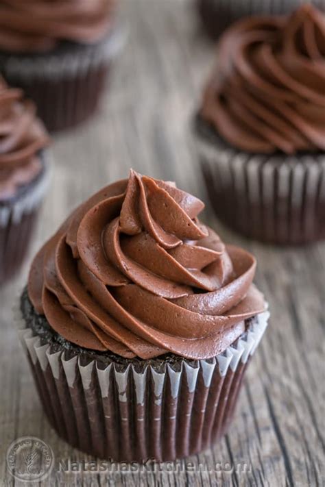 chocolate frosting recipe easy whipped cream cheese frosting