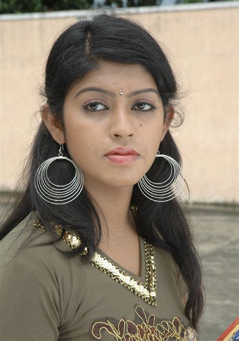 New South Indian Masala Actress Pratishta Photo Shoot