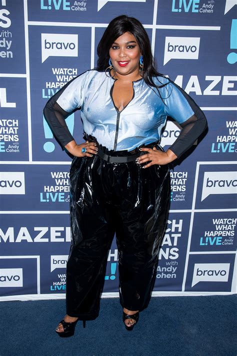 how to dress like lizzo this fall 2019 teen vogue