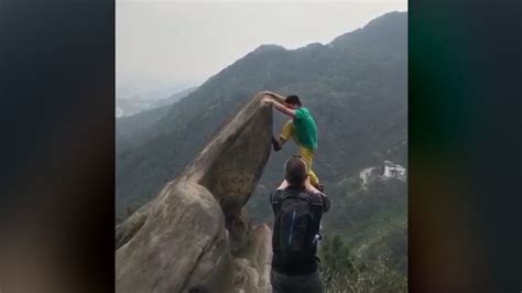 professional  climber falls  cliff  hanging   rock