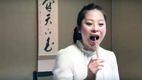 Edible Chopsticks Are Now A Thing And They Taste Like Furniture