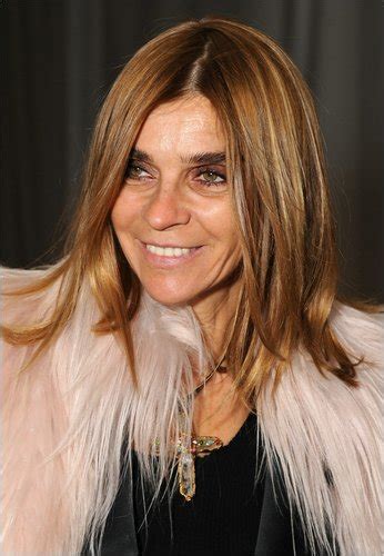 French Vogue Editor Carine Roitfeld To Step Down