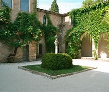 Image result for saint Roseline Cotes Provence Lampe Meduse