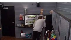 Big Brother Season 19 Episode 23 - Kevin Crying In The Freezer