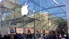 New Palo Alto Apple Store with beautiful glass front opened to the public this morning - 9to5Mac