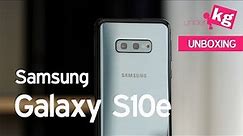 Samsung Galaxy S10e Unboxing [4K]