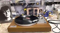 Yamaha YP-211 Turntable