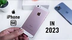 Apple iPhone SE 1st Gen In 2023 | REVIEW | Hindi 🔥