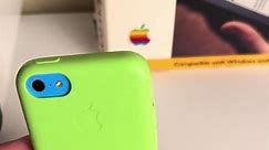 Who remembers the iPhone 5c?? #vintage #apple #iphone #green #blue #plastic #2000s