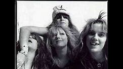 L7.hanging on the telephone