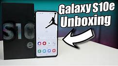 Samsung Galaxy S10e (Prism Black) Unboxing & First Impressions