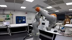 Robot uses AI to perform its own experiments through lockdown