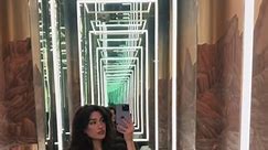 Iconic Bathroom Selfies for Style and Viral Moments