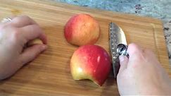How to cut an apple into slices