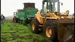 Case 731F Towing Fendt Tror [Best of Tror stuck Videos] 2017 - video Dailymotion