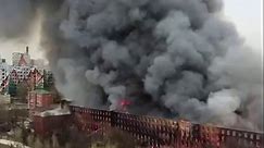 Massive fire destroys historic building in St. Petersburg, Russia