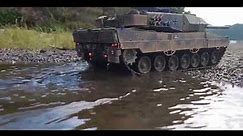 RC Tank 1/16 scale Leopard 2A6 off road after raining