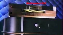 Pub pour une K7 VHS vierge FUJI 1985 avec le magnétoscope qui pleure