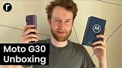 Moto G30 Unboxing and hands on | Recombu