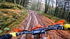 Riding An Enduro Event With 9 Miles Of Amazing Trails (RAW LAP)