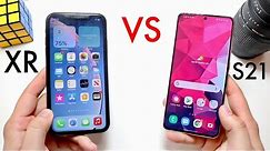 Samsung Galaxy S21 Vs iPhone XR! (Comparison) (Review)