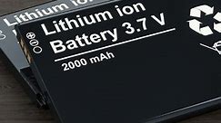 How does a lithium-Ion battery work?