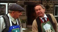 Last Of The Summer Wine S12 Ep 11 Barrys Christmas
