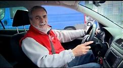 Trening varne vožnje Brane Kuzmič - nastavitev ogledal in drža volana