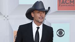 Tim McGraw can't run after breaking his foot many times