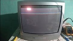 tv magnavox,modelo 20mt2136/78,com listas coloridas na parte superior da tela