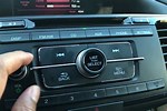 How to Turn Off a Car Stereo